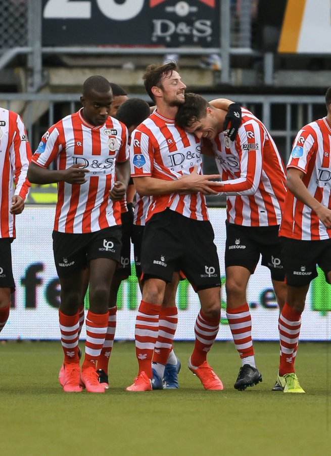 关键时刻扭 关键时刻扭